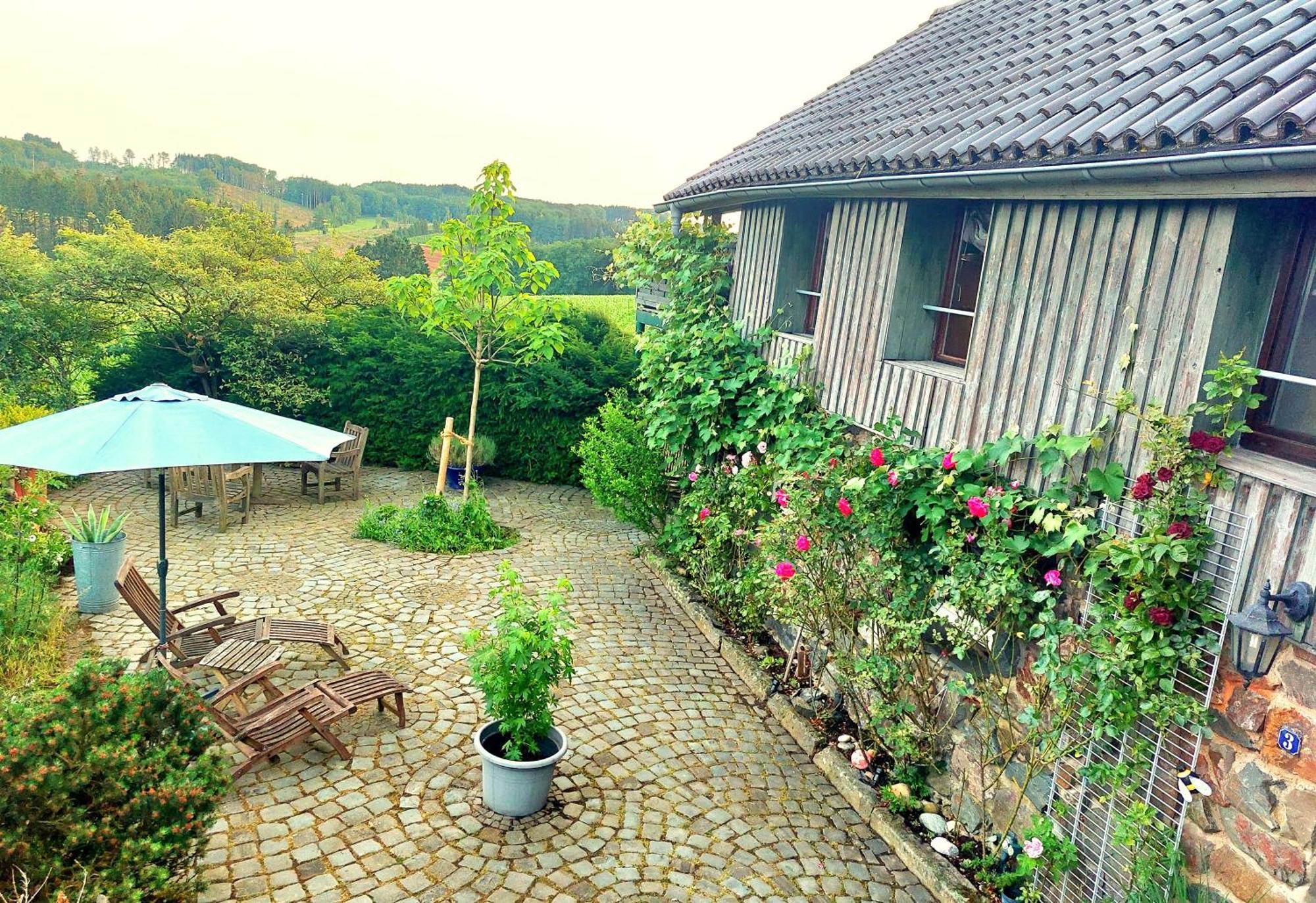 Kleines Haus Mitten In Der Natur Mit Eigener Terrasse Und Sonnenbalkon Halver ภายนอก รูปภาพ