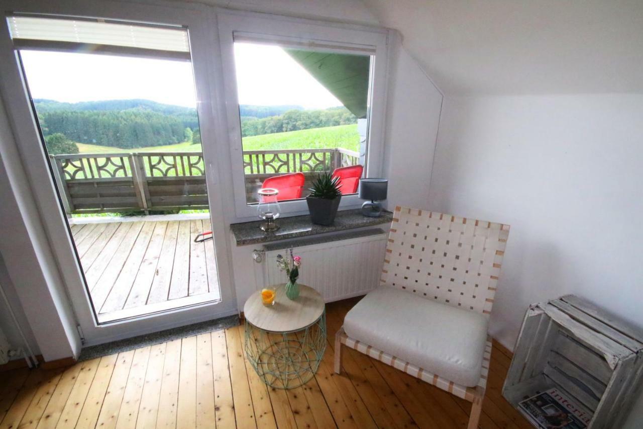 Kleines Haus Mitten In Der Natur Mit Eigener Terrasse Und Sonnenbalkon Halver ภายนอก รูปภาพ
